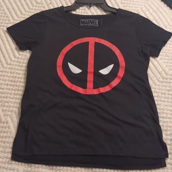 Marvel Deadpool Womens Size Small Black Red Tee T-Shirt Short Sleeve - Picture 1 of 3